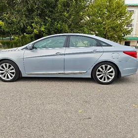 Hyundai Sonata 2011