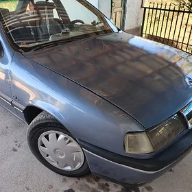 Opel Vectra 1990