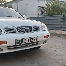Daewoo Leganza 1998