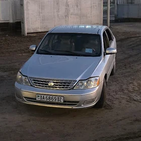Toyota Avalon 2000