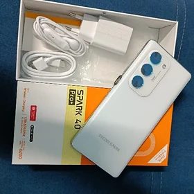 Spark 40 pro