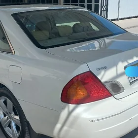 Toyota Avalon 2000