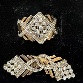 Gyzyl  gulak halka ýüzk