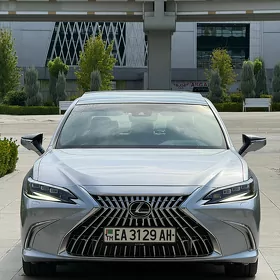 Lexus ES 350 2024