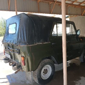 UAZ 469 1998