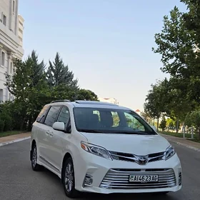 Toyota Sienna 2019