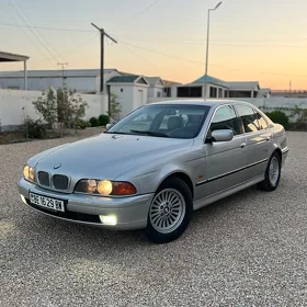 BMW E39 1999
