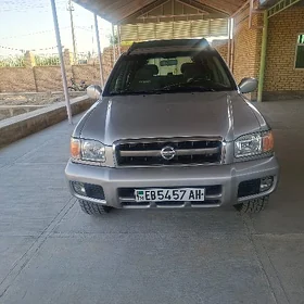 Nissan Pathfinder 2003