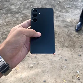 s24