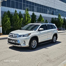 Toyota Highlander 2019