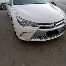 Toyota Camry 2016