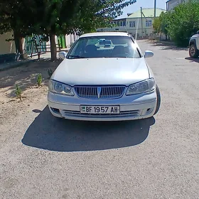 Nissan Sunny 2003
