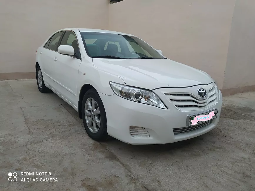 Toyota Camry 2011 - 1