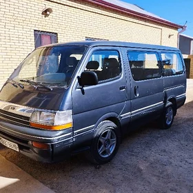 Toyota Hiace 1990