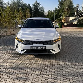 Kia K5 2023