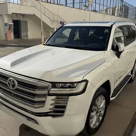 Toyota Land Cruiser 2023