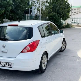 Nissan Versa 2008