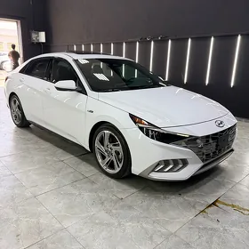 Hyundai Elantra 2023