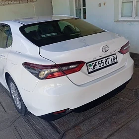 Toyota Camry 2022