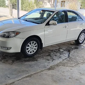 Toyota Camry 2004