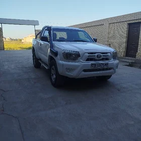 Toyota Tacoma 2012