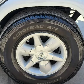 Nissan Pathfinder 2001