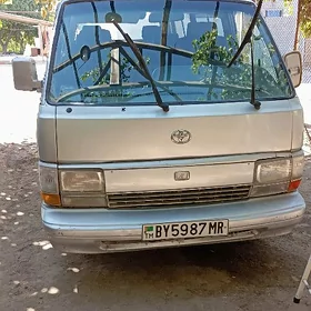Toyota Hiace 1990