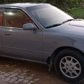 Toyota Vista 1991