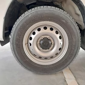 hilux diska teker R17