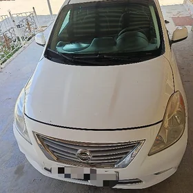 Nissan Versa 2013
