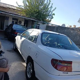 Toyota Carina 1995