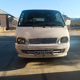 Toyota Hiace 2003