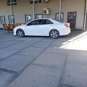 Toyota Camry 2011
