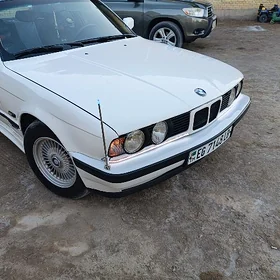BMW 525 1990