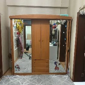 шифоньер