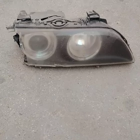 BMW E39 far