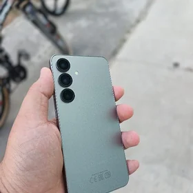 s25