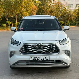 Toyota Highlander 2021