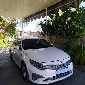 Kia Optima 2019