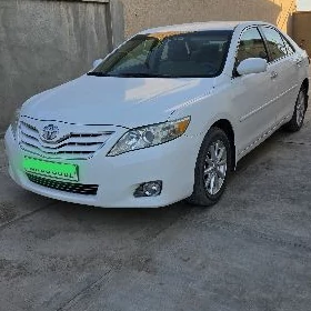 Toyota Camry 2010