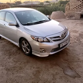 Toyota Corolla 2013