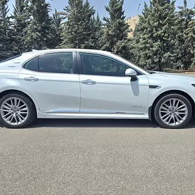 Toyota Camry 2022