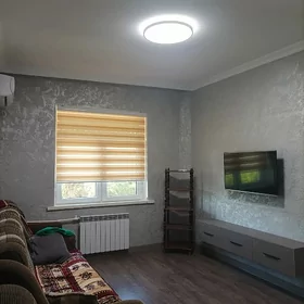 Kim Rayon 1 v 2 komnaty 45m²