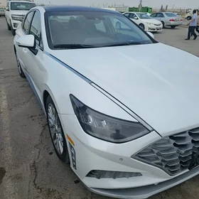 Hyundai Sonata 2021