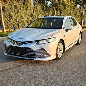 Toyota Camry 2019