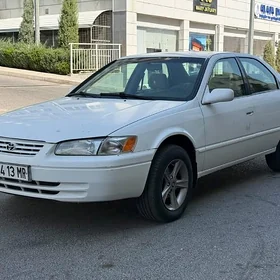 Toyota Camry 1999