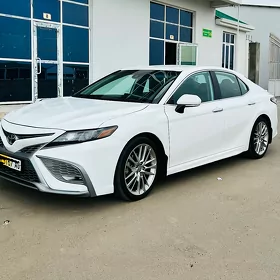 Toyota Camry 2023