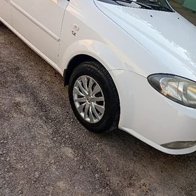 Daewoo Gentra 2014