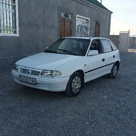 Opel Astra 1992