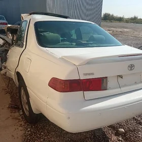 Toyota Camry 2000